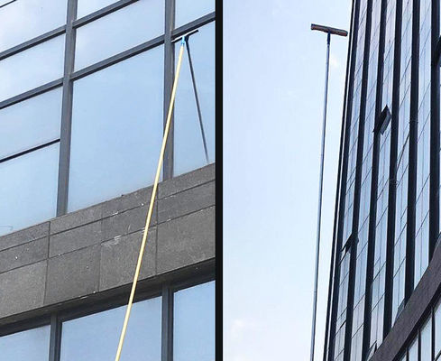Huishoudelijk schoonmaakwerk Rood raam wasapparatuur met hoog water spuit x23 borstel