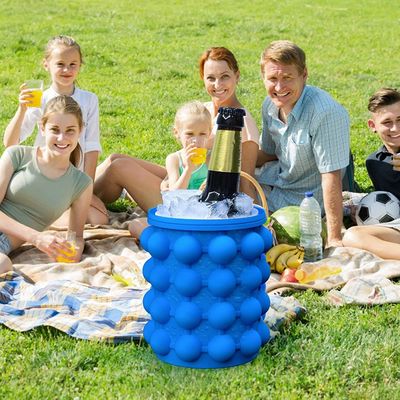 Stocked Modern Design Silicone Ice Cube Bucket voor ruimtebesparing Food Grade materiaal
