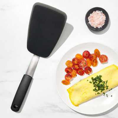 In voorraad 2 verpakkingen 600F Hittebestendige niet- kleverige omdraaiende eieren Silicone spatula 149 115G