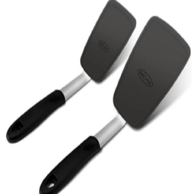 In voorraad 2 verpakkingen 600F Hittebestendige niet- kleverige omdraaiende eieren Silicone spatula 149 115G