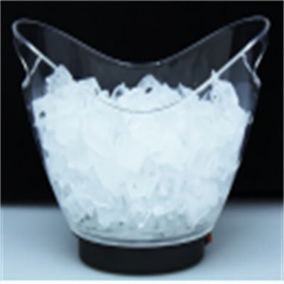 Grote plastic biervat met handvaten en LED-verlichting