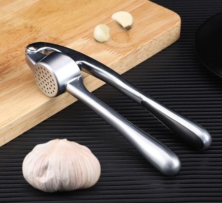 Duurzame keuken moet hebben Chrome-gezicht zink legering handmatige knoflook pers voor resultaten