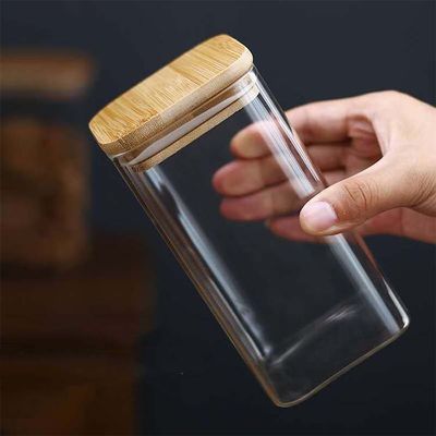 Modern ontworpen voedselopslagcontainer met bamboe houten deksel 300 ml 500 ml kruidenglas pot