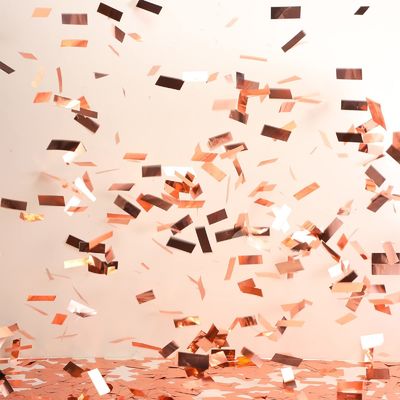 Paarse 2*5cm Party Popper Confetti Cannon Biologisch afbreekbaar rechthoekig Rond Hartvormig Groen Wit Zwart Confetti Goudfolie Gratis Proef