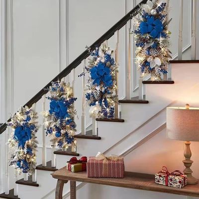 Kersttrap Girland Trapversiering Ornament met natuurlijke rotan cirkel OEM ODM