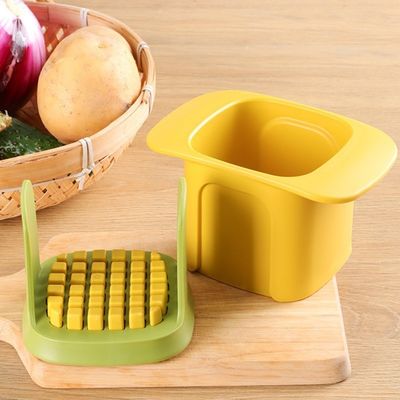 Een handige handgemaakte groenteknipper die perfect is voor het persen van knoflook en andere groenten