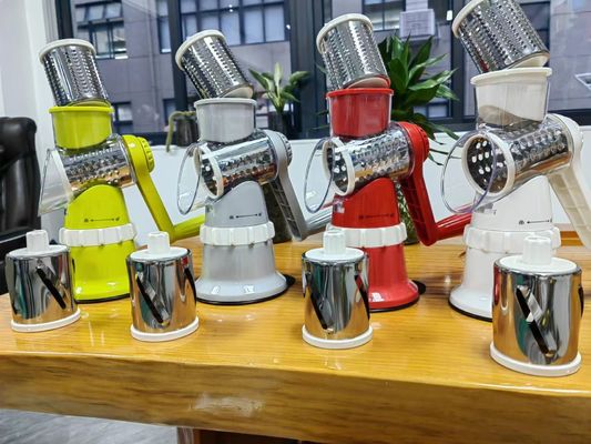 Consolidatie Keuken Grater Roestvrij staal Handsnijmachine voor het versnipperen van groenten